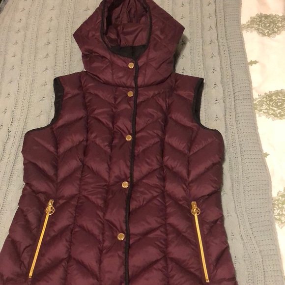 Michael Kors Puffer Vest - Picture 2 of 4